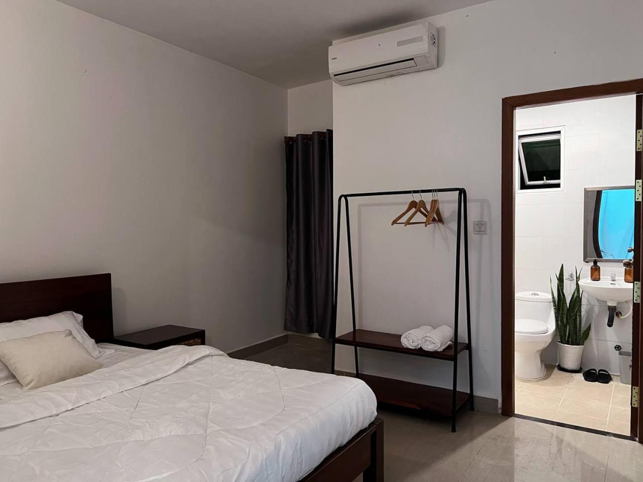 D32 Homestay Near Airport Behind Brown Coffee Airport Phnom Penh Exterior foto