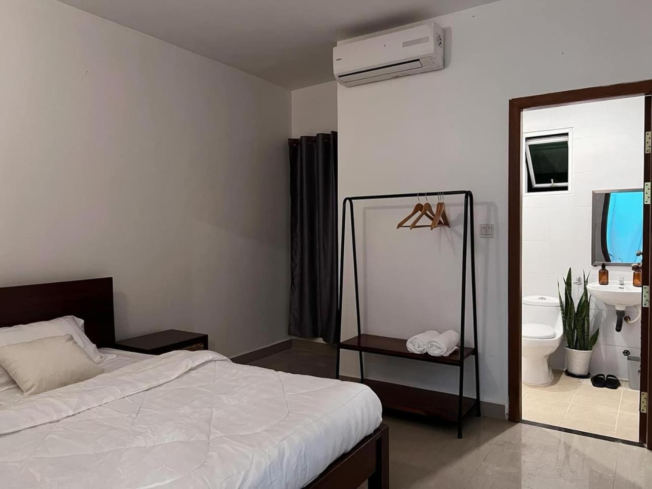 D32 Homestay Near Airport Behind Brown Coffee Airport Phnom Penh Exterior foto