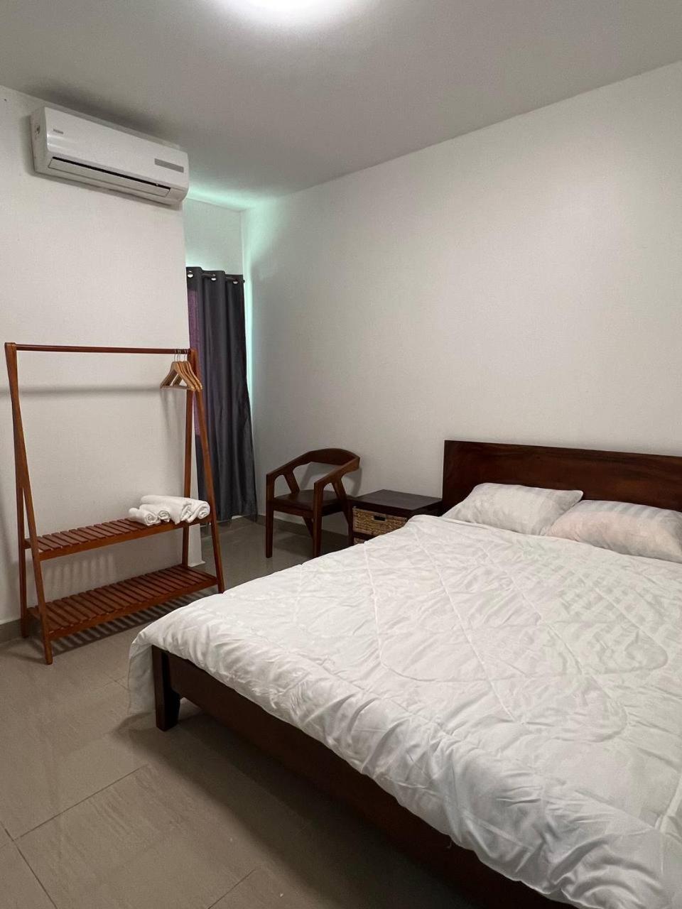 D32 Homestay Near Airport Behind Brown Coffee Airport Phnom Penh Exterior foto